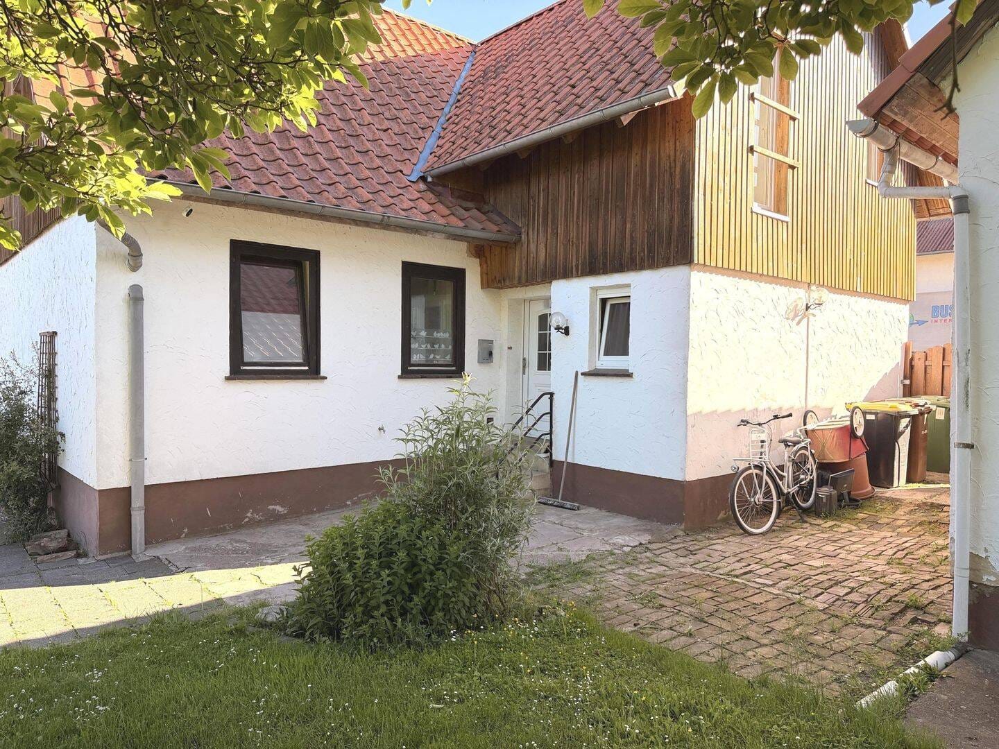 Immobilie in Grebenstein - Großes Zweifamilienhaus mit tollem Grundstück in Grebenstein-Schachten - Bild 3
