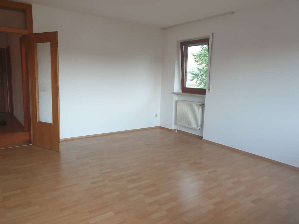 Immobilie in Waldmünchen - Alltagstaugliche 3,5-Zimmer-Wohnung in Waldmünchen - Bild 0