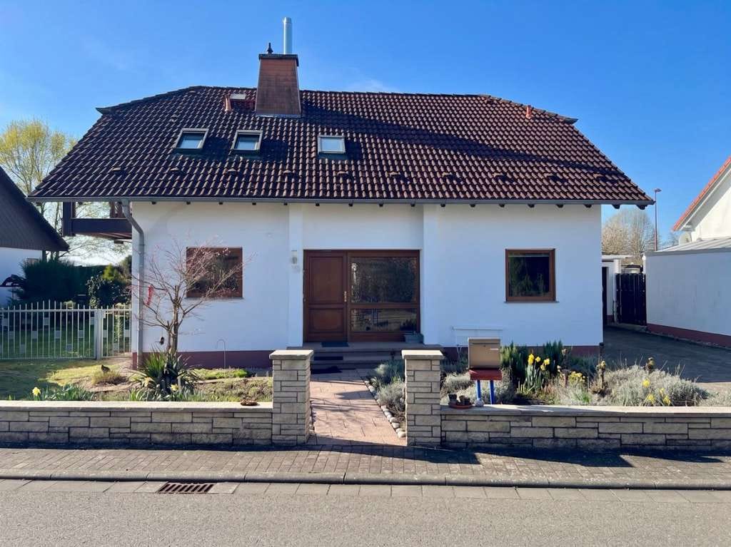 Immobilie in Steinweiler - Ihr neues Zuhause in Steinweiler mit Garten und Wohlfühlcharakter - Bild 0