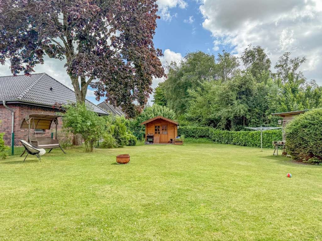 Immobilie in Stapel - Charmantes Landhaus mit drei Wohneinheiten im Herzen von Stapel - Bild 2