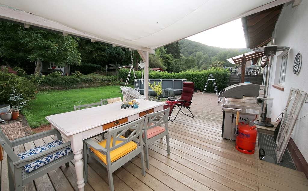 Immobilie in Rinnthal - Modernisierte Doppelhaushälfte mit Einliegerwohnung und Traumlage am Waldrand - Bild 2
