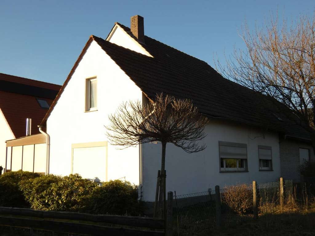Immobilie in Dissen - Solides Wohnhaus mit Garage und Gartenanteil in ruhiger Siedlungslage von Dissen aTW - Bild 3
