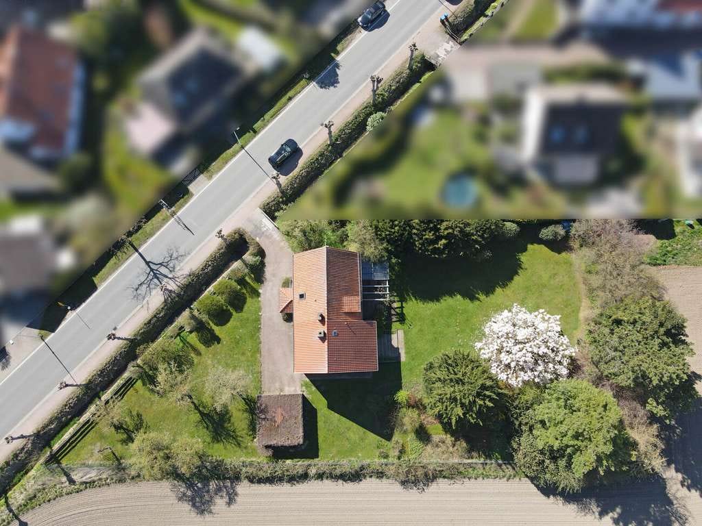 Immobilie in Sehnde - Charmantes Einfamilienhaus mit Anbau auf parkähnlichen Grundstück! - Bild 2