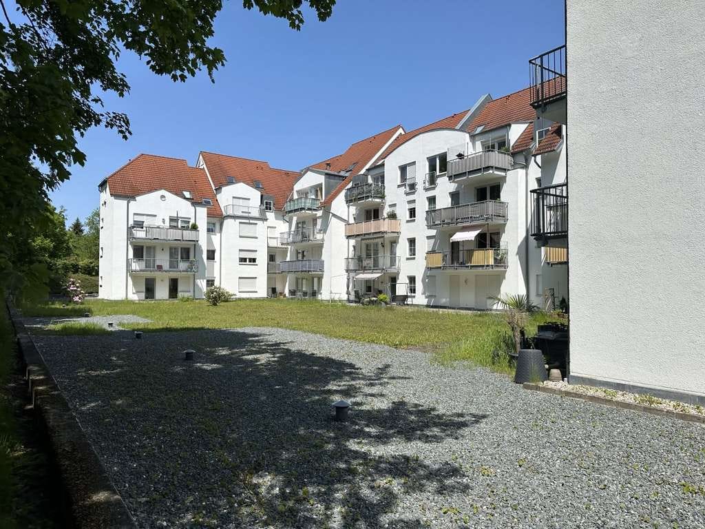 Immobilie in Auerbach/Vogtland - Vermietete Maisonette-WE, Balkon, Tageslichtbad, TG-Stpl. in Auerbach/V.! - Bild 2