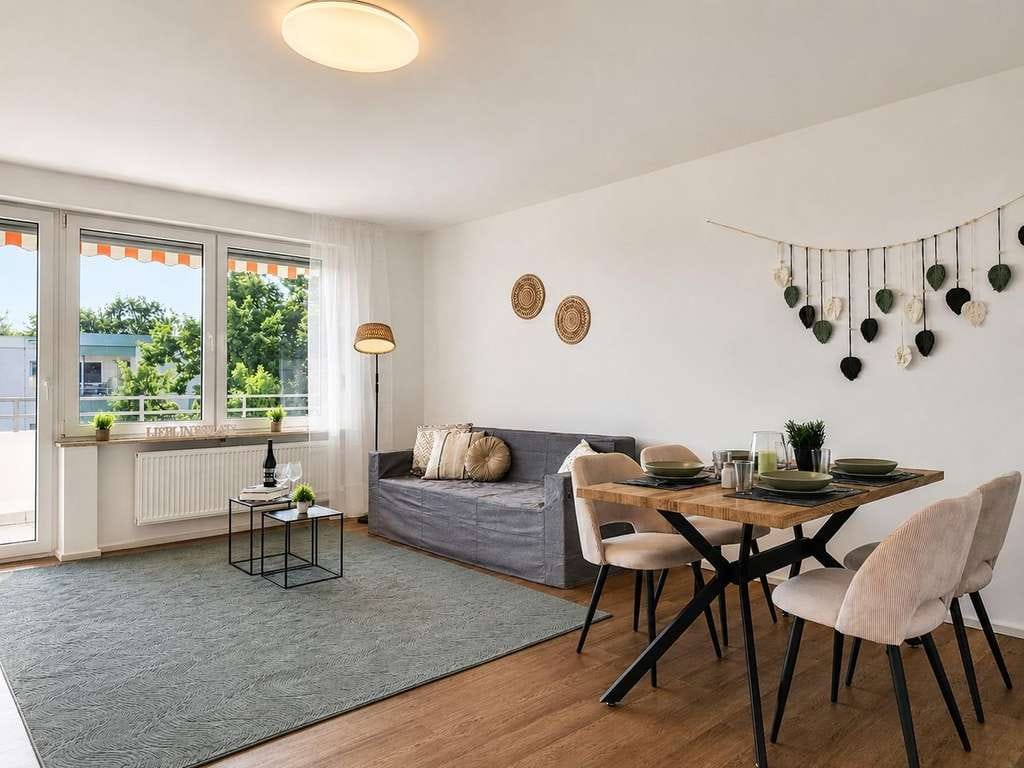 Immobilie in Niederwerrn - Provisionsfrei: Frisch renovierte 4-Zimmer-Wohnung mit großem Balkon & 2 Parkplätzen - Bild 1