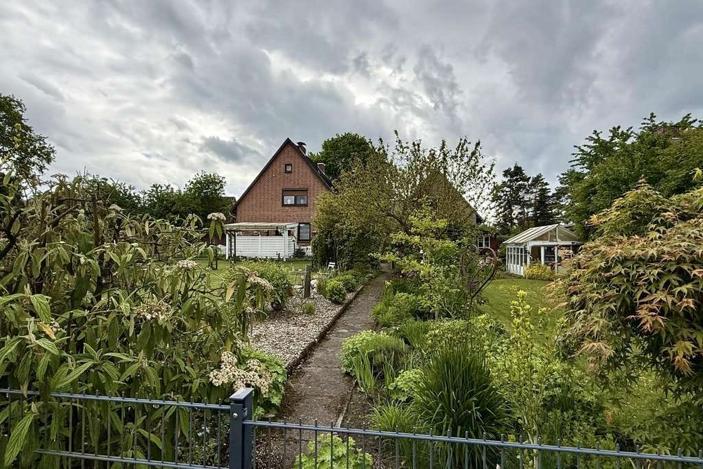 Immobilie in Visselhövede - Jeddingen - Großzügiges Wohnhaus mit Potenzial! - Bild 3