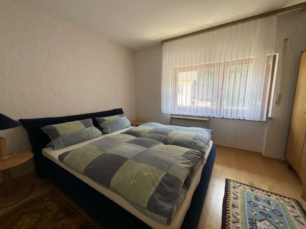 Immobilie in Bühlertal - Solide Substanz, viel Raum, großer Garten - machen Sie daraus Ihr Zuhause - Bild 4