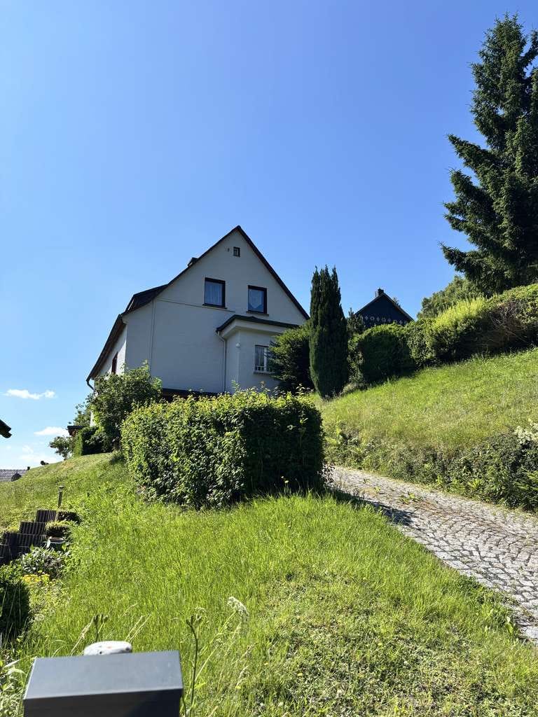 Immobilie in Steinach - Einfamilienhaus - idyllisch gelegen zwischen den Bergen des Thüringer - Bild 1