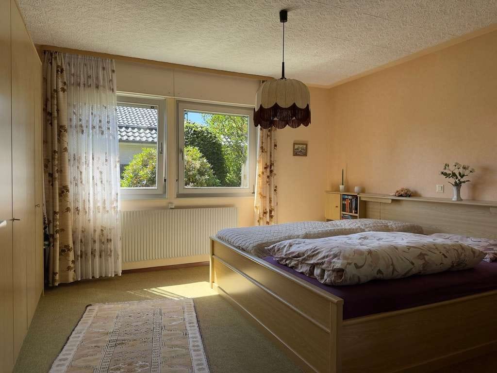Immobilie in Hemslingen - Charmantes Einfamilienhaus mit Einliegerwohnung - Bild 1