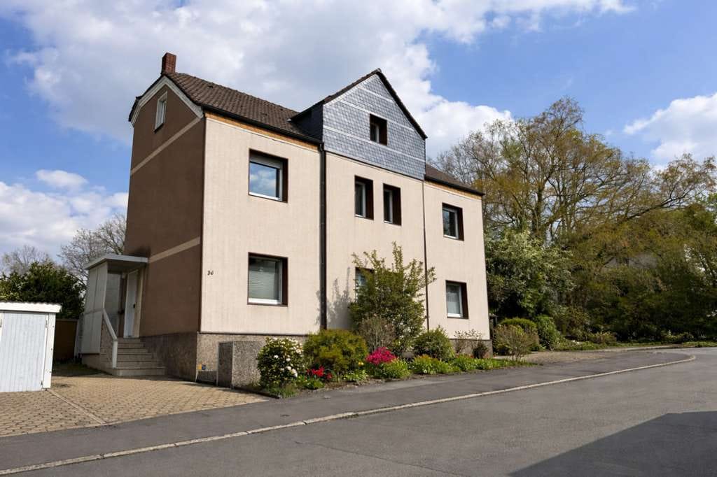 Immobilie in Dortmund - Freistehendes Zweifamilienhaus in Kirchhörde-Selbst einziehen oder vermieten - Bild 0