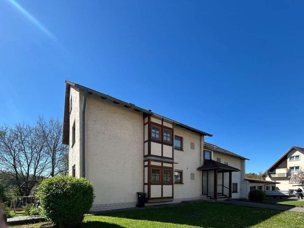 Immobilie in Adelsheim - Viel Platz zum Wohlfühlen! 
Eigentumswohnung mit Balkon und Terrasse in bevorzugter Wohnlage - Bild 2