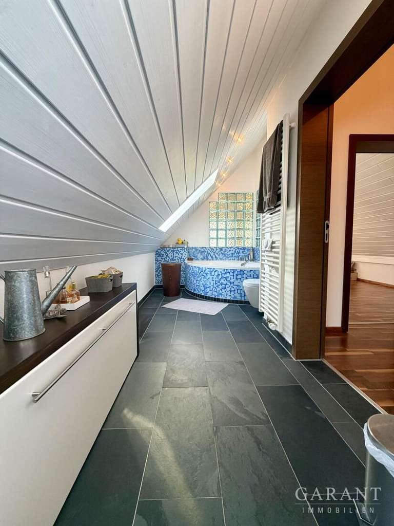 Immobilie in Kumhausen - Renovierte 3 Zimmer-Maisonette-Wohnung mit Balkon in Preisenberg - Bild 3