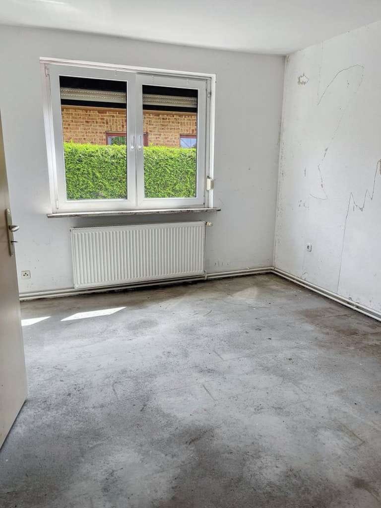 Immobilie in Süsel - Renovierungsbedürftiges EFH mit Teilkeller und Garage in ruhiger Lage. Ideal für Handwerker! - Bild 4