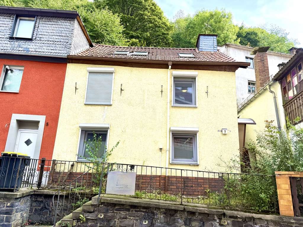 Immobilie in Altena - Altes Haus " für junge Handwerker! - Bild 0