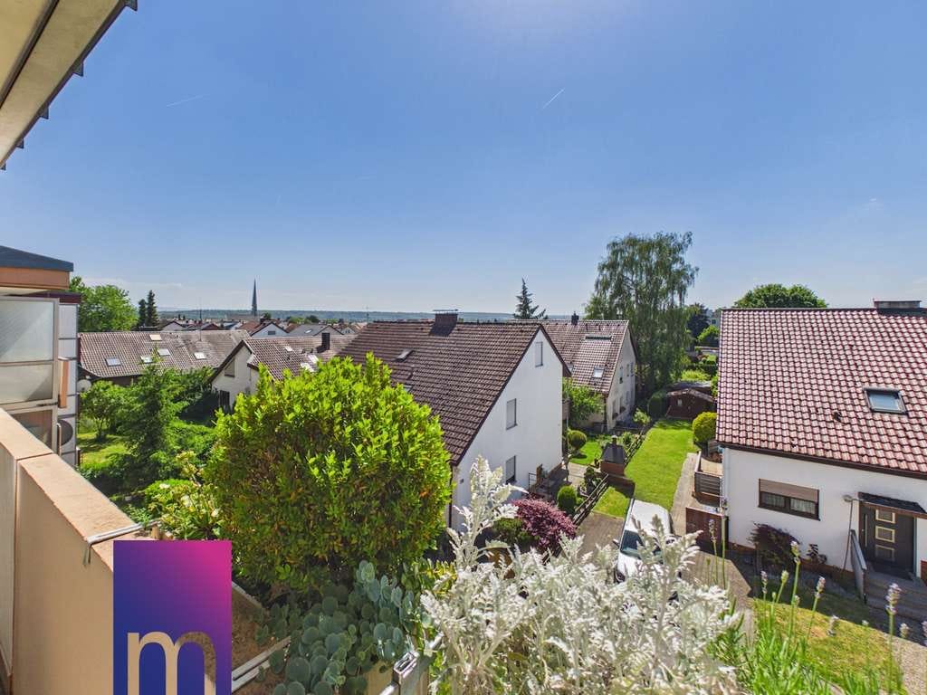 Immobilie in Denkendorf - Wohnen mit Ausblick – charmante 2,5-Zimmer-Wohnung mit sonnigem Balkon in ruhiger Lage - Bild 1
