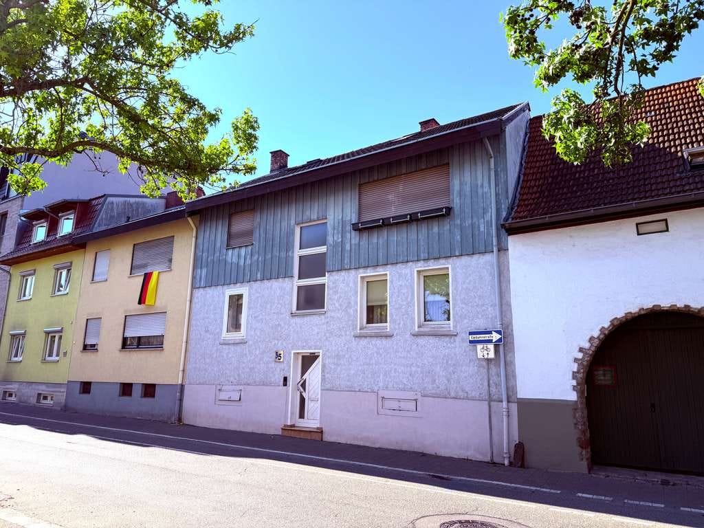 Immobilie in Wiesloch - Zentral in Wiesloch - Sanierungsbedürftiges Stadthaus - Bild 1