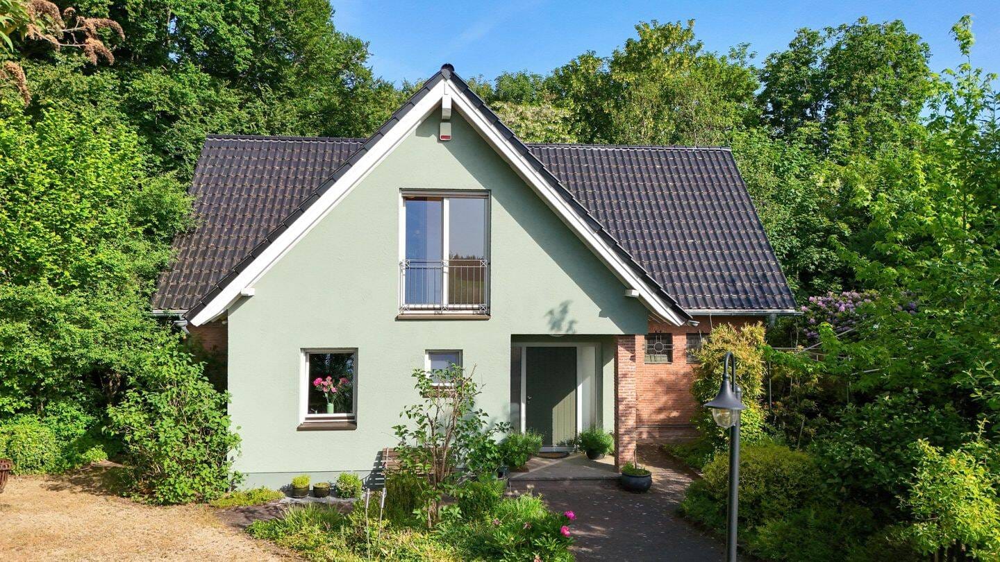 Immobilie in Prümzurlay - Alleinlage in der Südeifel - Landhaus mit eigenem Wald und unverbaubarem Naturblick - Bild 0