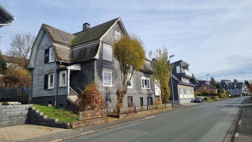 Immobilie in Netphen - Ein-/Zweifamilienhaus, Mehrgenerationenhaus, Arbeiten und Wohnen unter einem Dach - Bild 0