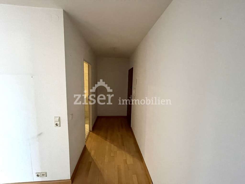 Immobilie in Auggen - Bezugsfreie 2,5-Zimmerwohnung inkl.2 Garagen - Bild 4