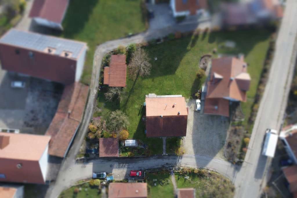 Immobilie in Penzing - Schönes Haus mit viel Platz - und großzügigem Grundstück - Bild 1