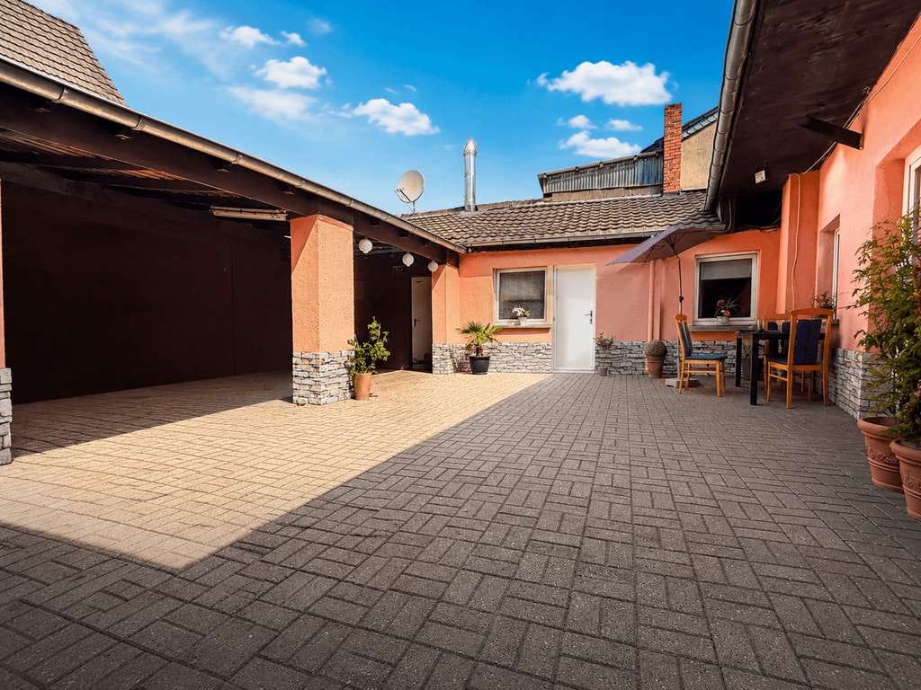 Immobilie in Waldfeucht - Charmantes Einfamilienhaus mit großem Grundstück und möglichem Baupotenzial in Waldfeucht - Bild 2