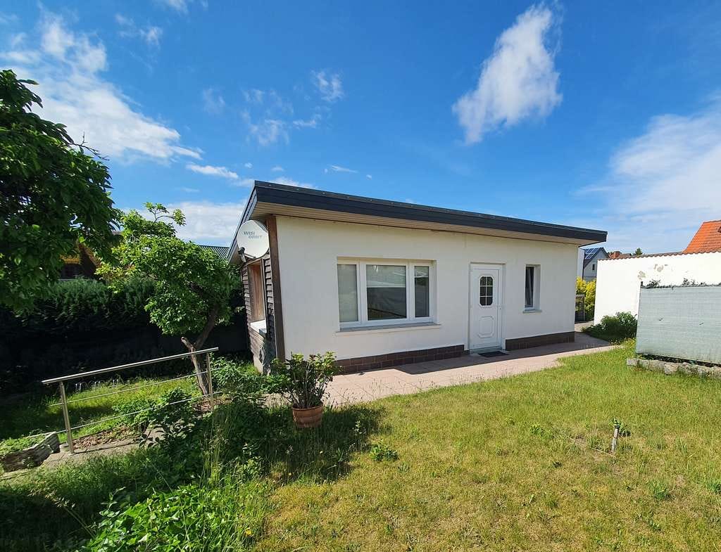 Immobilie in Ückeritz - Grundstück mit Ferienbungalow im Seebad Ückeritz - Bild 1
