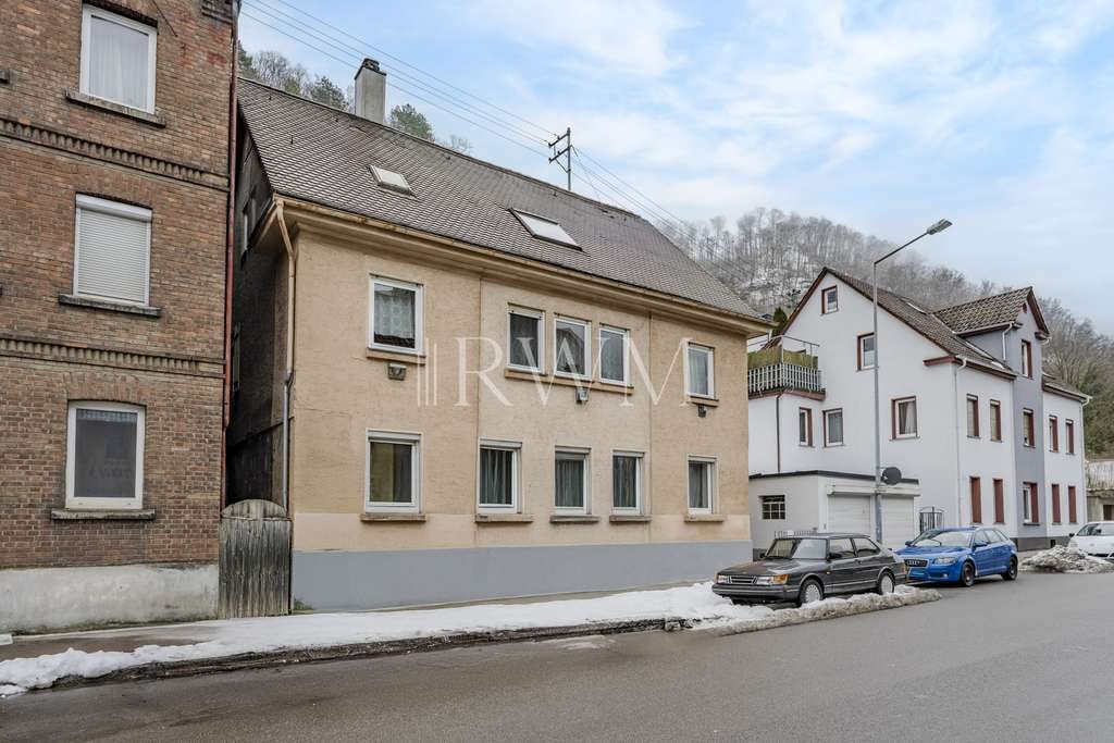 Immobilie in Geislingen an der Steige - Dreifamilienhaus in zentraler Lage von Geislingen mit attraktivem Wertsteigerungspotenzial - Bild 0