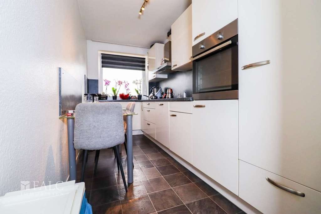 Immobilie in Grevenbroich - Attraktive 3-Zimmer-Wohnung mit großem Balkon - Bild 3
