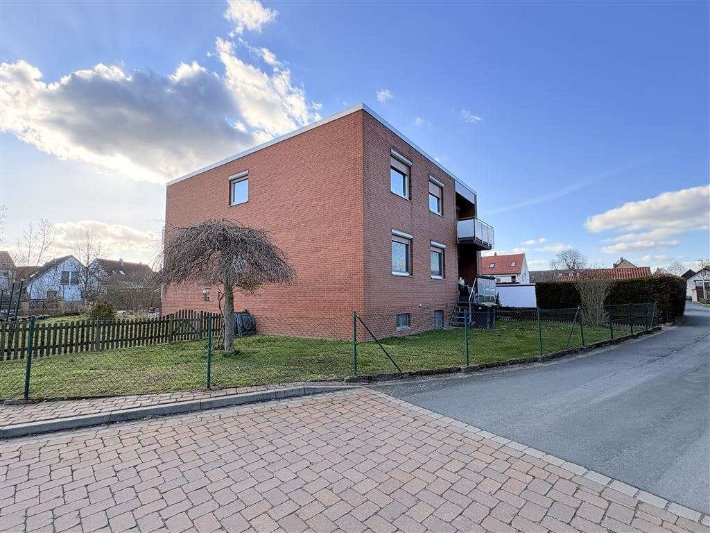 Immobilie in Baddeckenstedt - Mietjuwel mit Gartenidylle – 4-Zimmer-Wohnung in Baddeckenstedt - Bild 2