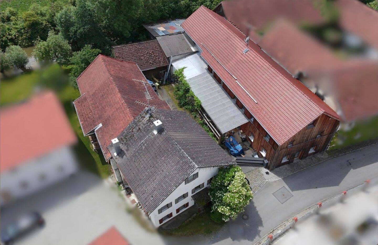 Immobilie in Osterhofen - ***EXKLUSIV***Altbau trifft Vision - gestalten Sie Ihre persönliche Wohnwelt in ruhiger Lage - Bild 0