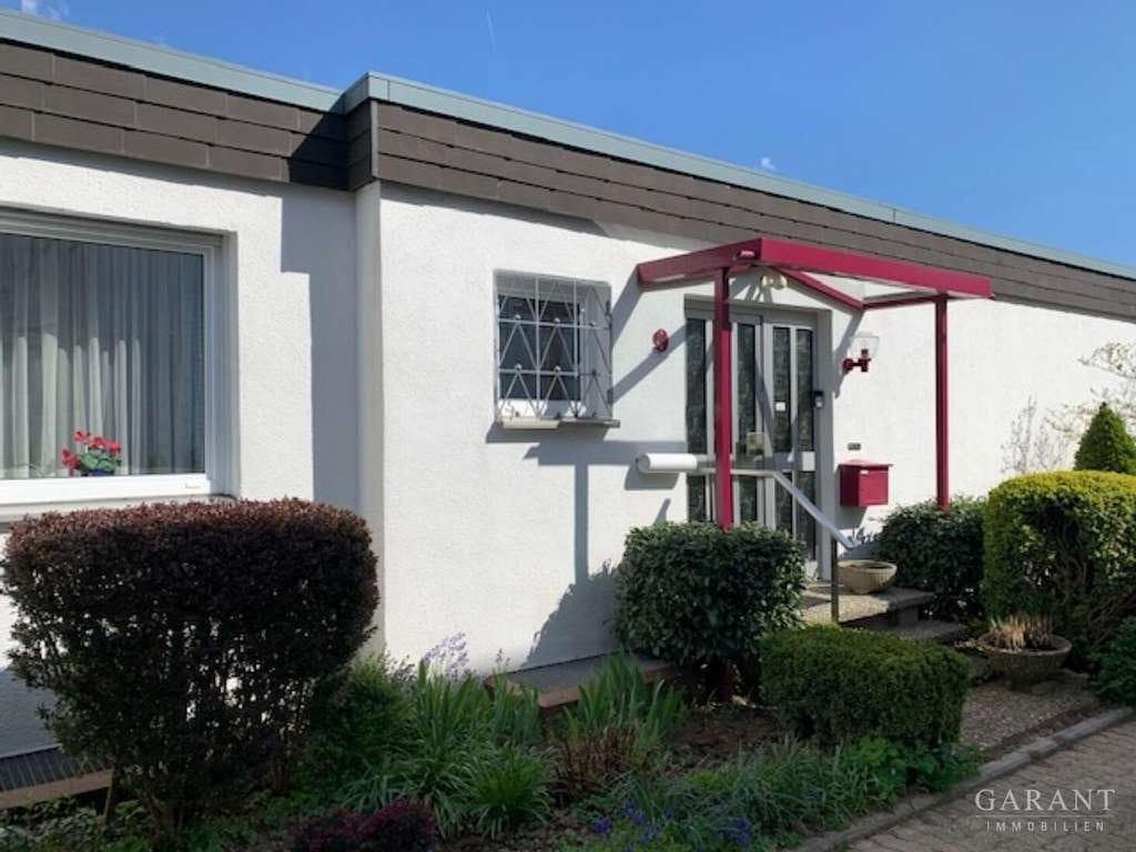 Immobilie in Baltmannsweiler - Wohnen mit Herz - Ihr Bungalow zum Ankommen und Wohlfühlen - Bild 2