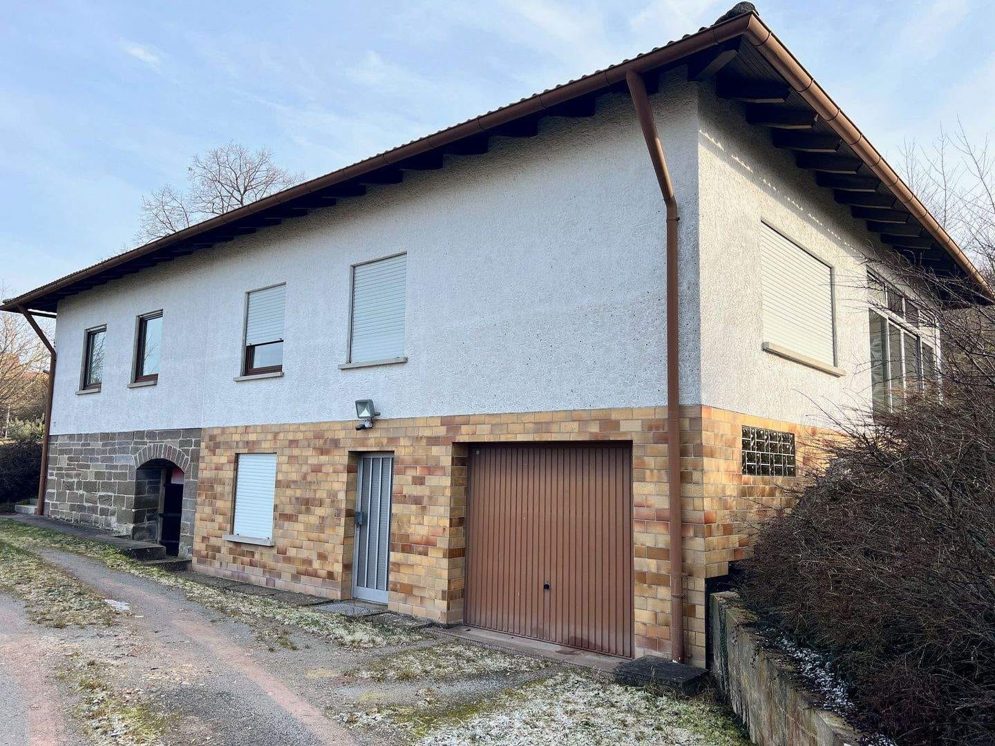Immobilie in Stadtlauringen - "OPEN HOUSE" am Sonntag, den 26.04. zw. 14 und 16 Uhr, EFH, Sulzdorfer Str. 7, Stadtlauringen, Einfamilienhaus mit großem Grundstück in Stad - Bild 1
