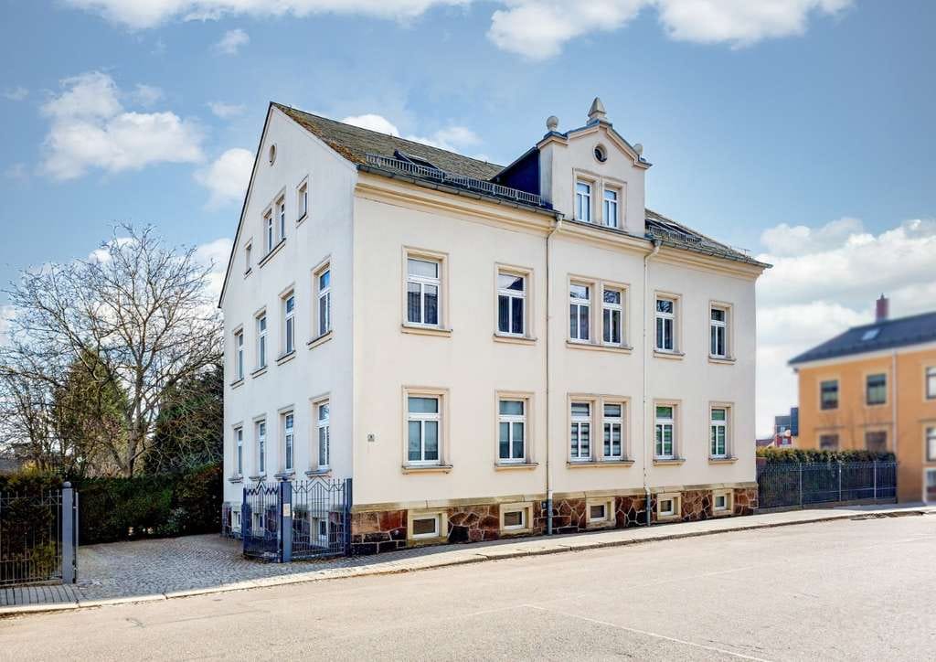 Immobilie in Limbach-Oberfrohna - Wundervolles Mehrfamilienhaus in Limbach-Oberfrohna zu verkaufen. - Bild 0
