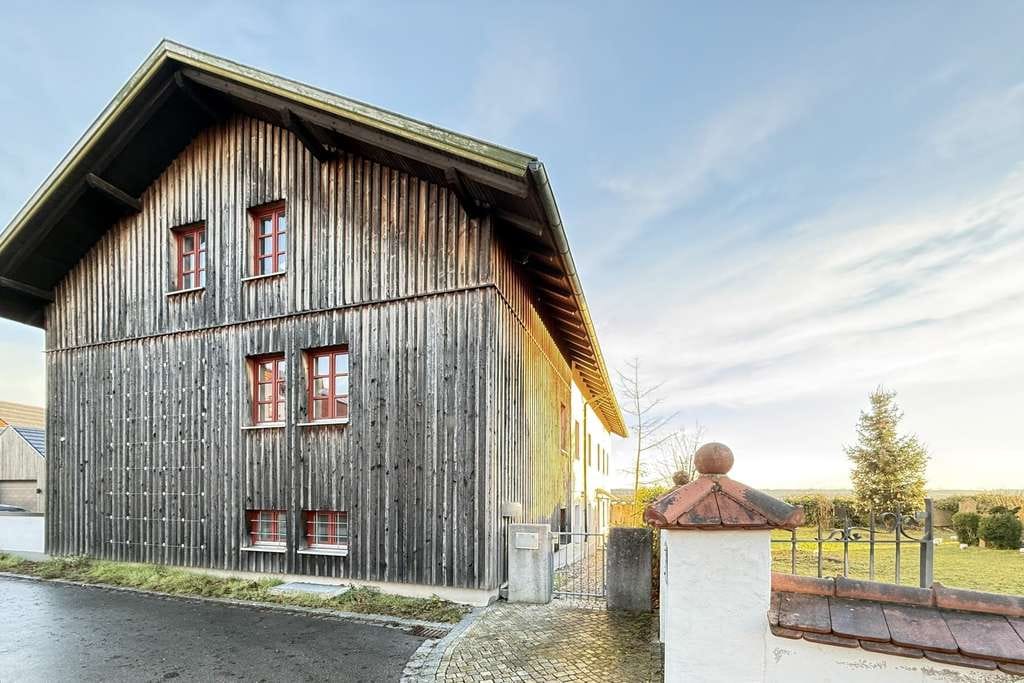 Immobilie in Perach - Historisches Haus mit Alpenblick - Bild 2
