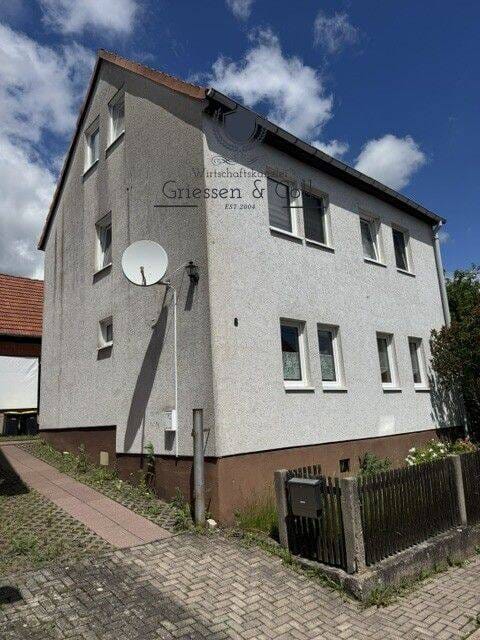 Immobilie in Georgenthal - Nauendorf bei Georgenthal kleines Zweifamilienhaus mit einer Leerwohnung - Bild 1