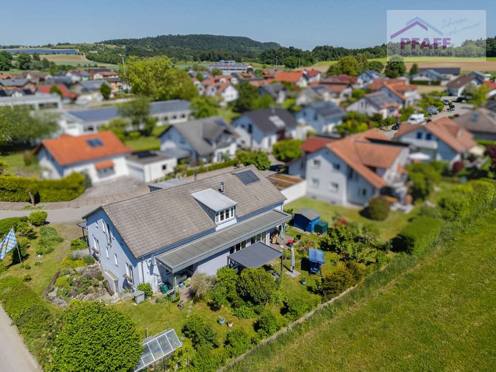 Immobilie in Gottmadingen - Zuhause ankommen in Bietingen! Traumhaus mit großem Garten, frei ca. Dezember 2026 - Bild 2