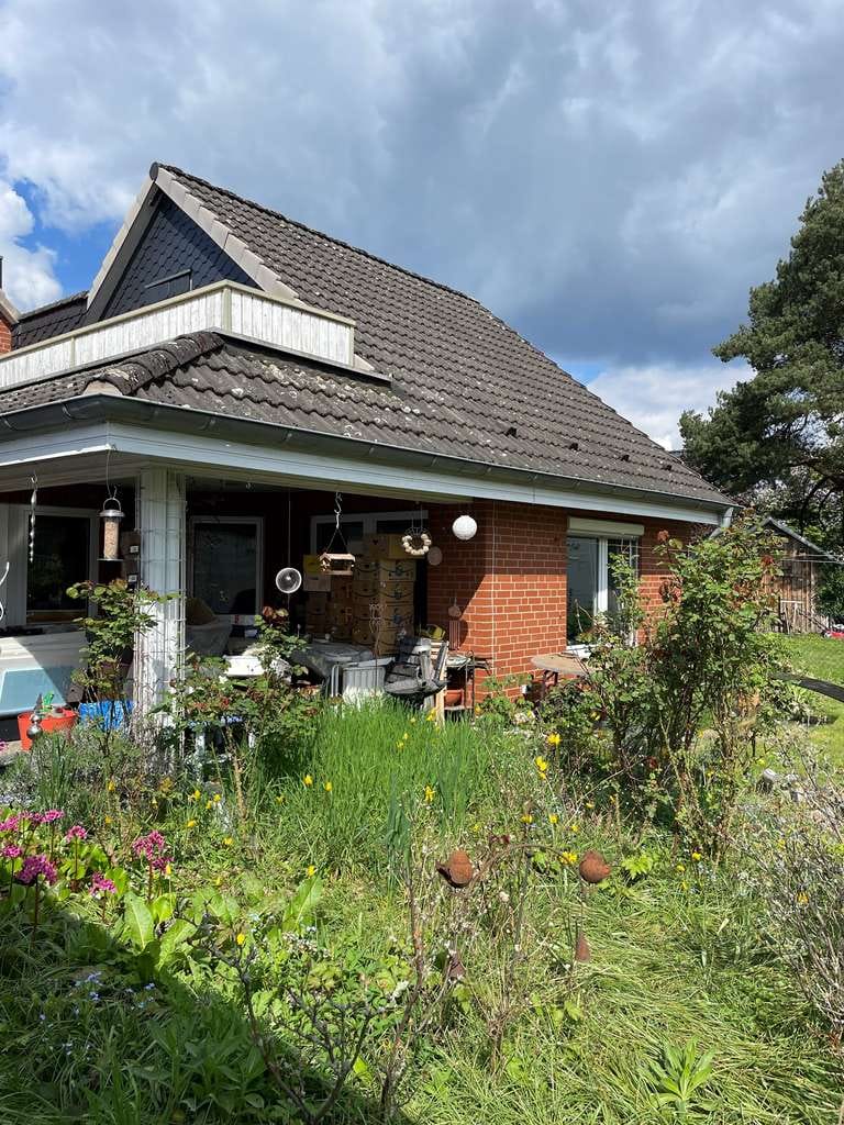 Immobilie in Wietze - Ein Schmuckkästchen in Wietze! Einfamilienhaus mit Einliegerwohnung - Bild 2