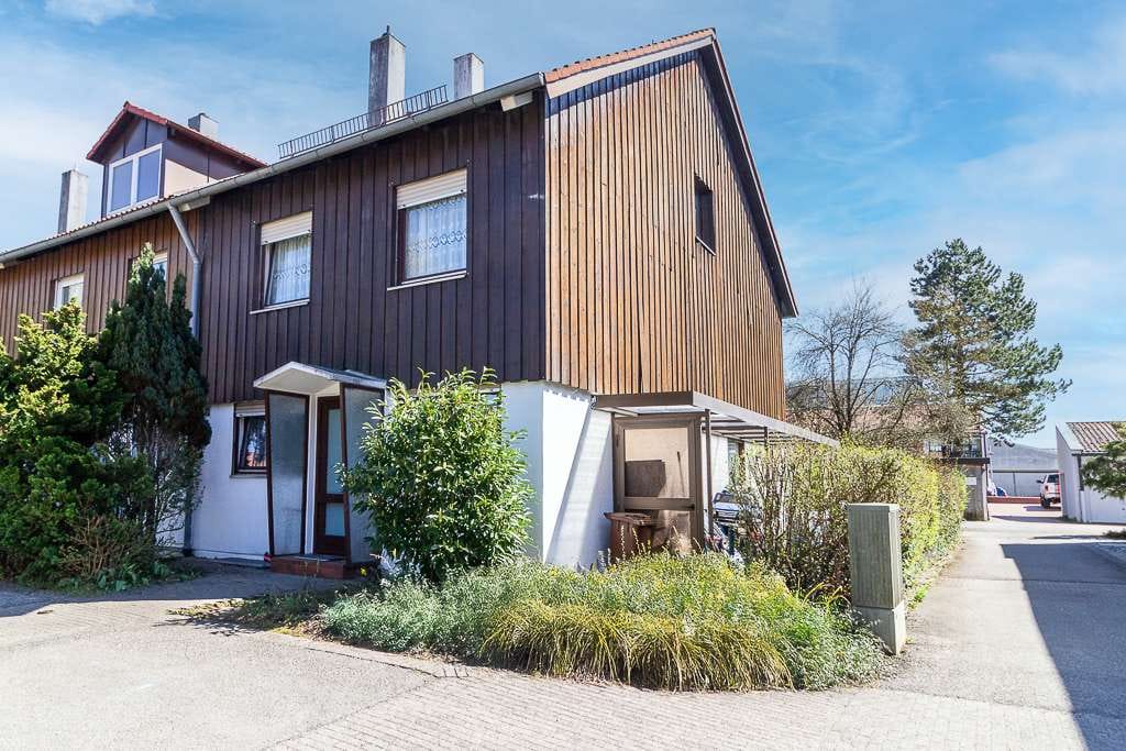 Immobilie in Kirchheim bei München - Freiwerdendes Reiheneckhaus mit Garten in Kirchheim – frei ab 02/2027 - Bild 0