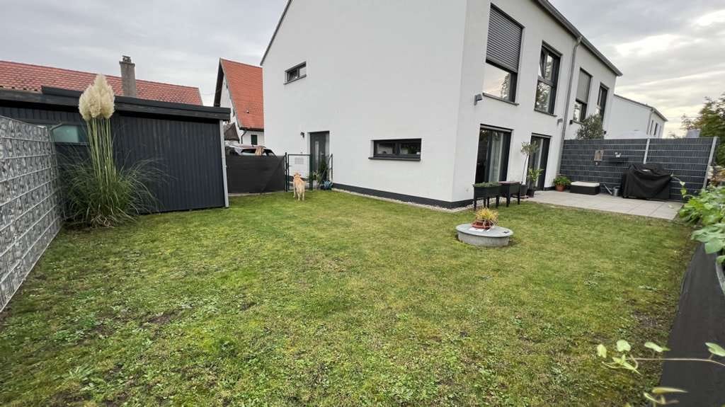 Immobilie in Münchsmünster - Neuwertige Doppelhaushälfte in Münchsmünster - Bild 1