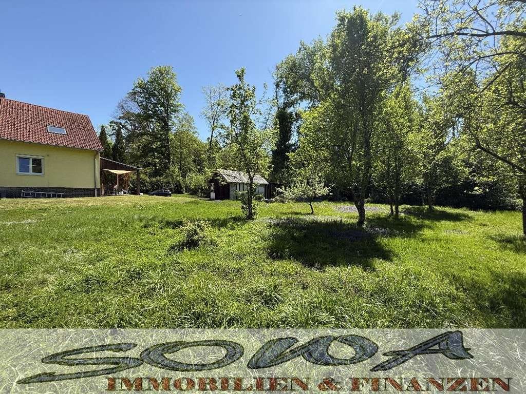 Immobilie in Weichering - Aufgepasst! Einfamilienhaus mit Erweiterungspotential und großzügigem Garten und Waldfläche in We... - Bild 2