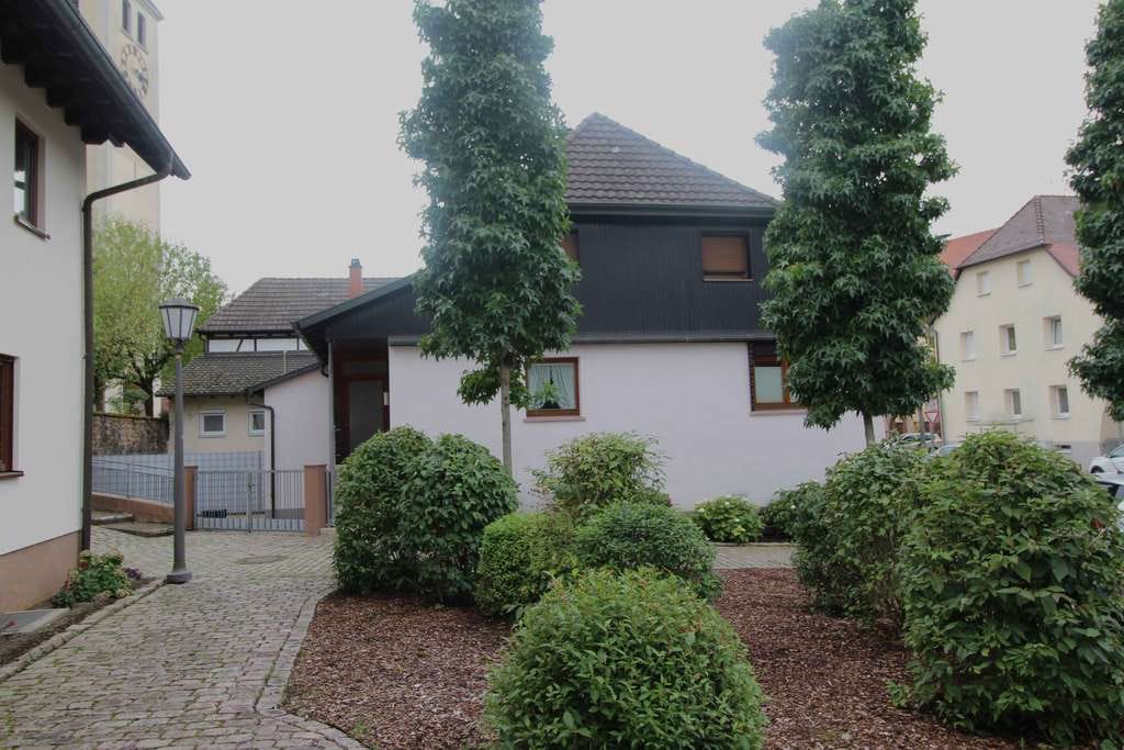 Immobilie in Seelbach - Gepflegtes Wohnhaus in zentraler Lage im Herzen von Seelbach - Bild 1