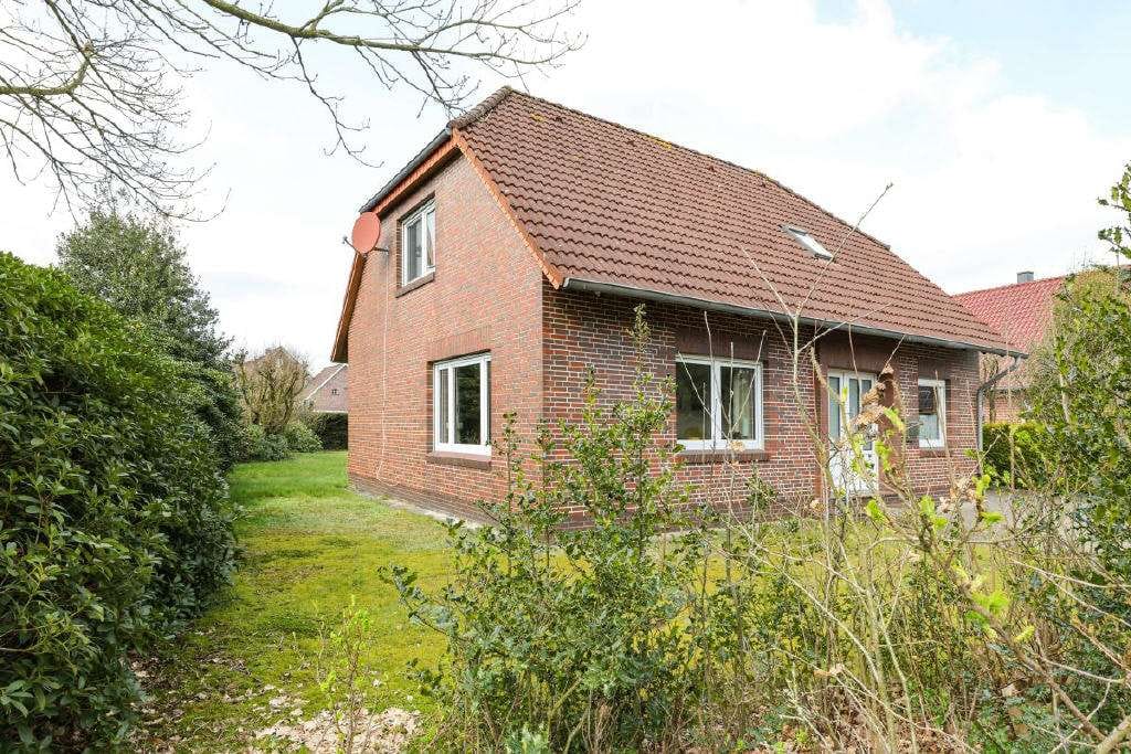 Immobilie in Friedeburg - TT bietet an: Am Ende der Sackgasse beginnt Zuhause  Gepflegtes Klinkerhaus mit Garten und vi - Bild 2