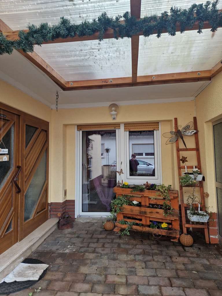 Immobilie in Mauchenheim - Geräumiges 9-Zimmer Haus Hof und Terrasse mit Garage in Mauchenheim - Bild 1