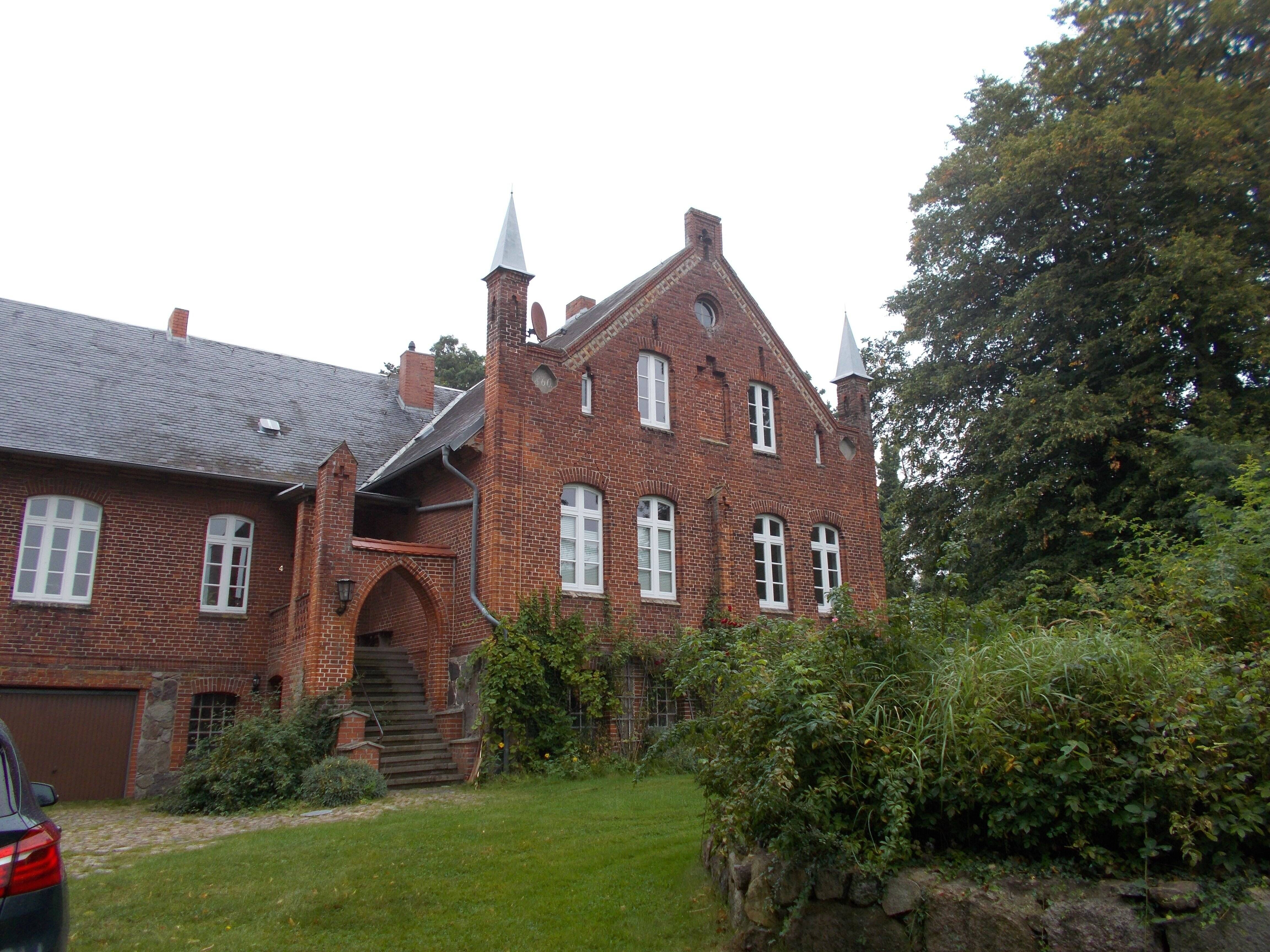 Immobilie in Kalkhorst - Historisches Pfarrhaus 4 km von der Ostsee im Erbbaurecht zu vergeben - Bild 1