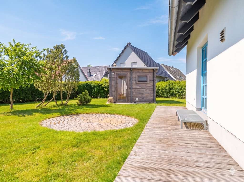 Immobilie in Wiek - Hochwertiges Ferienhaus in Strandnähe: 2023 renoviert, neue Sauna, Premium-Küche & Smart Home! - Bild 4