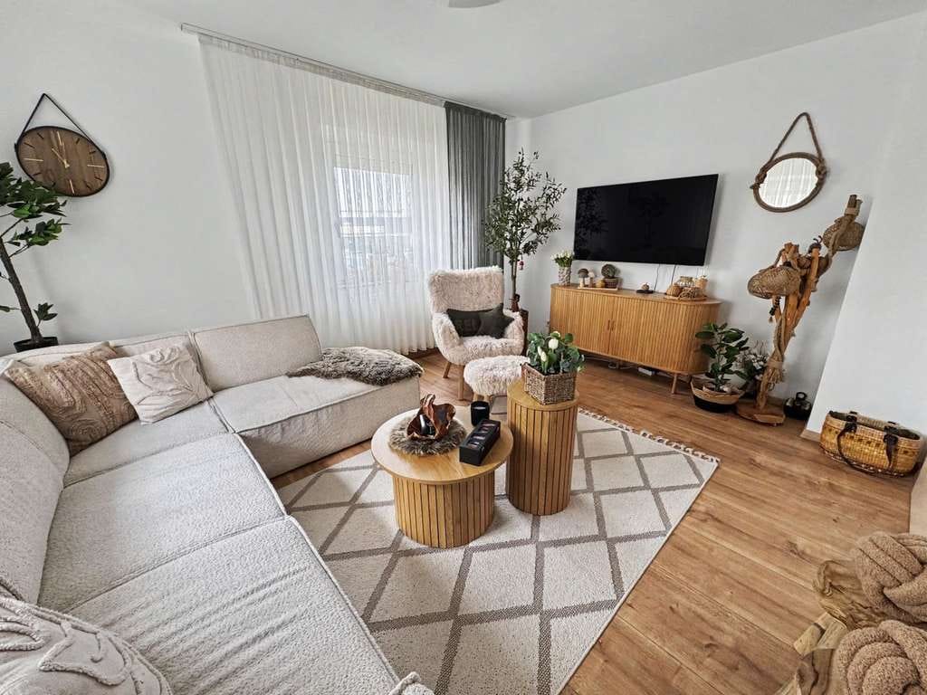 Immobilie in Feuchtwangen - Attraktives Mehrfamilienhaus mit Ausbaupotential, Garten und Garage in Feuchtwangen - Bild 4