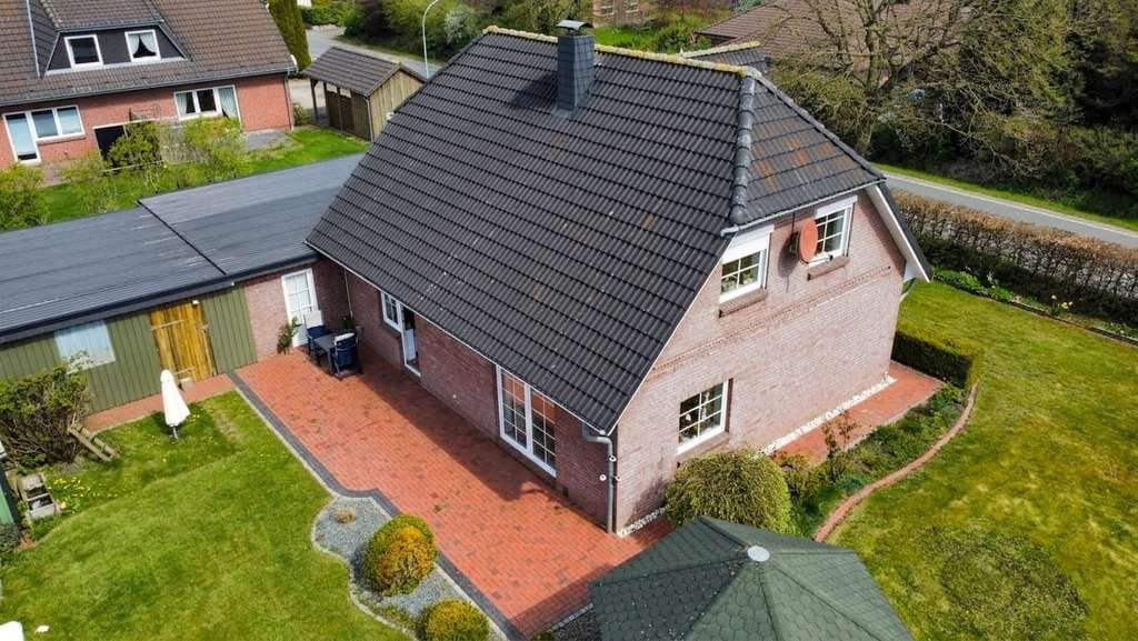 Immobilie in Treia -  Wohnhaus aus ca 2002 auf einem über 1.000 m² großen Grundstück!  - Bild 3