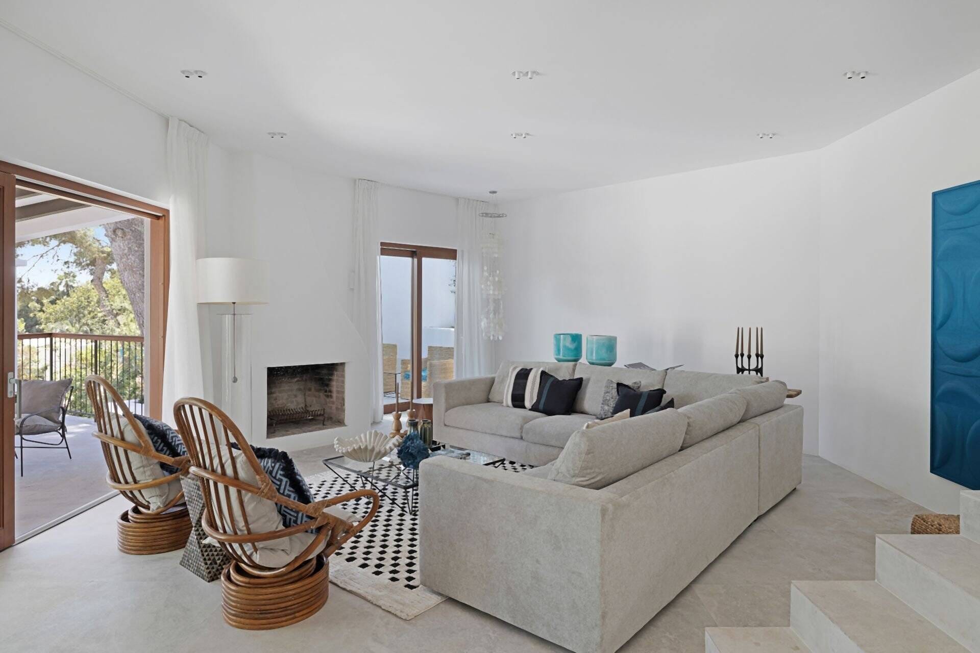 Immobilie in Miesitz - Atemberaubende renovierte Villa mit sechs Schlafzimmern mit Meerblick und in Dalt Vila in Can Furnet - Bild 4