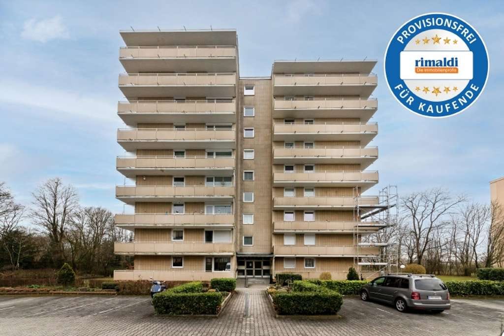 Immobilie in Neuried - Neuried: Großzügige 4-Zimmer-Wohnung mit Balkon, Aufzug und Entwicklungspotenzial - Bild 0