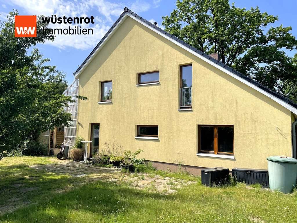 Immobilie in Fahrenkrug - Vielseitiges Zweifamilienhaus mit Energieeffizienzklasse A auf großzügigem Grundstück in Fahrenkrug - Bild 3